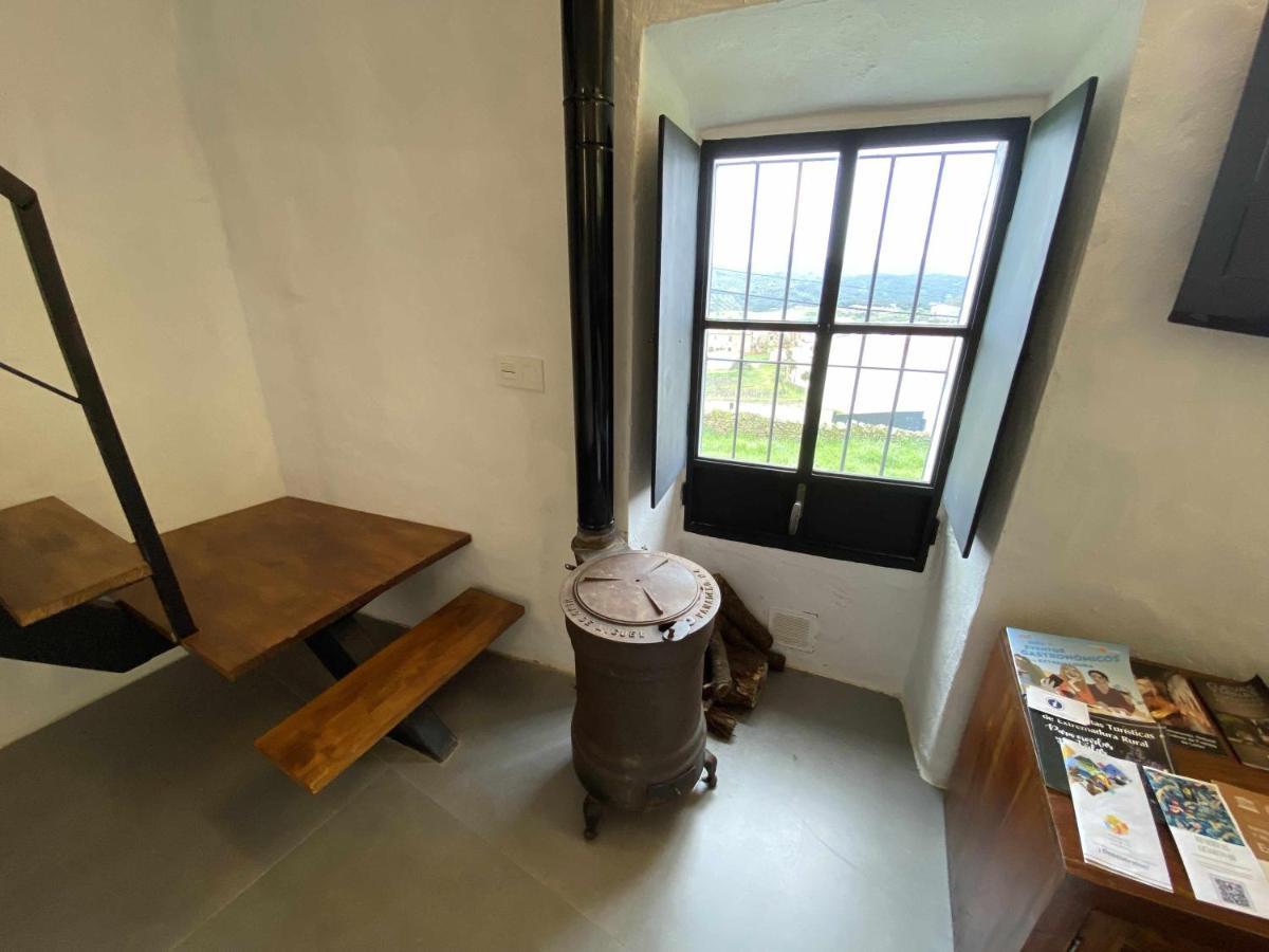 Villa La Martela De Fuentes Casa De Diseno Rural Fuentes de León Esterno foto
