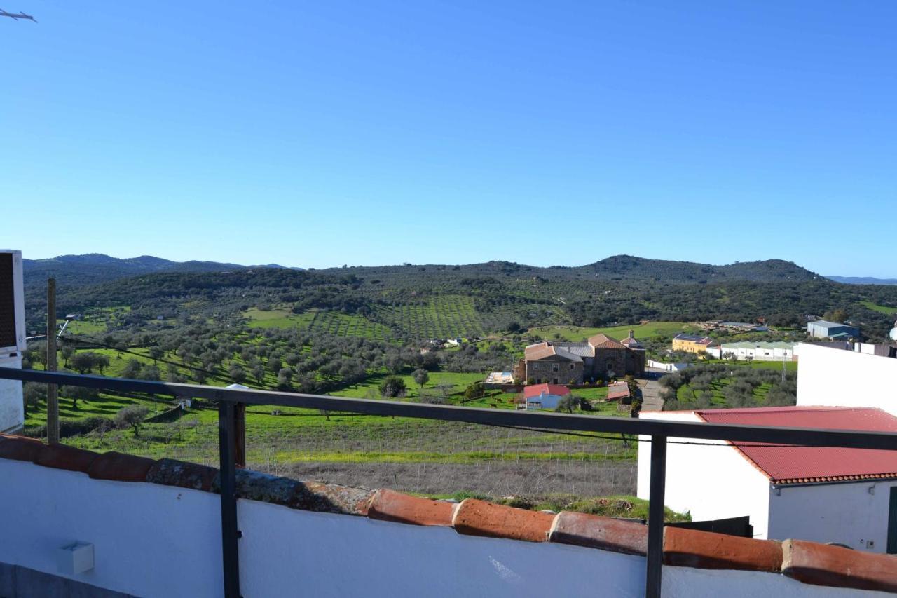 Villa La Martela De Fuentes Casa De Diseno Rural Fuentes de León Esterno foto