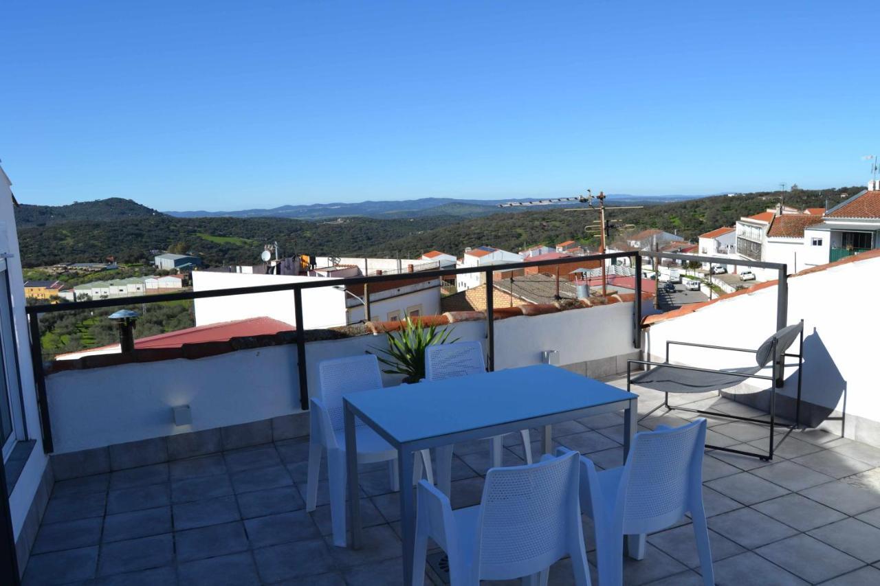 Villa La Martela De Fuentes Casa De Diseno Rural Fuentes de León Esterno foto